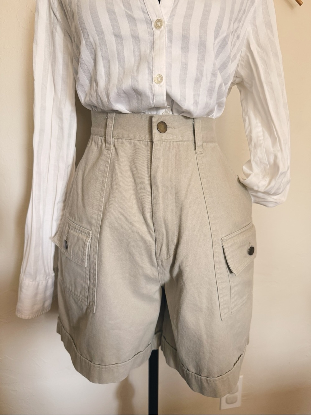 Basic Editions High-Rise Cargo Bermuda Shorts - Cream/Tan